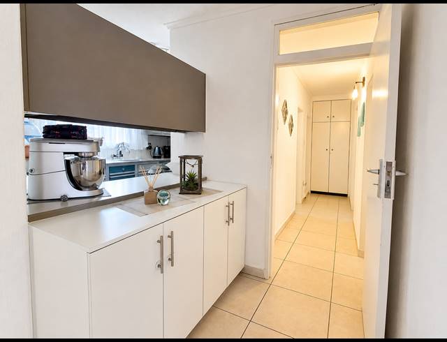 2 BEDROOM APARTMENT FOR SALE IN THREE RIVERS PROPER